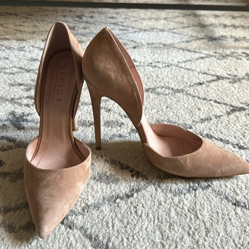 NWOT Office London real suede beige 5” heels.